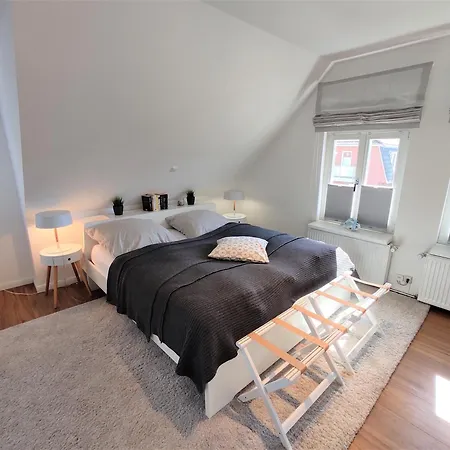 Witte Stuuv Apartment *